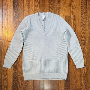 Athleta V Neck Cotton Sweater, EUC, Medium, Light Gray